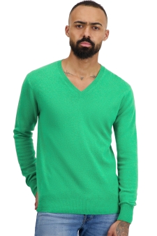 Cashmere  men basic sweaters at low prices tor first