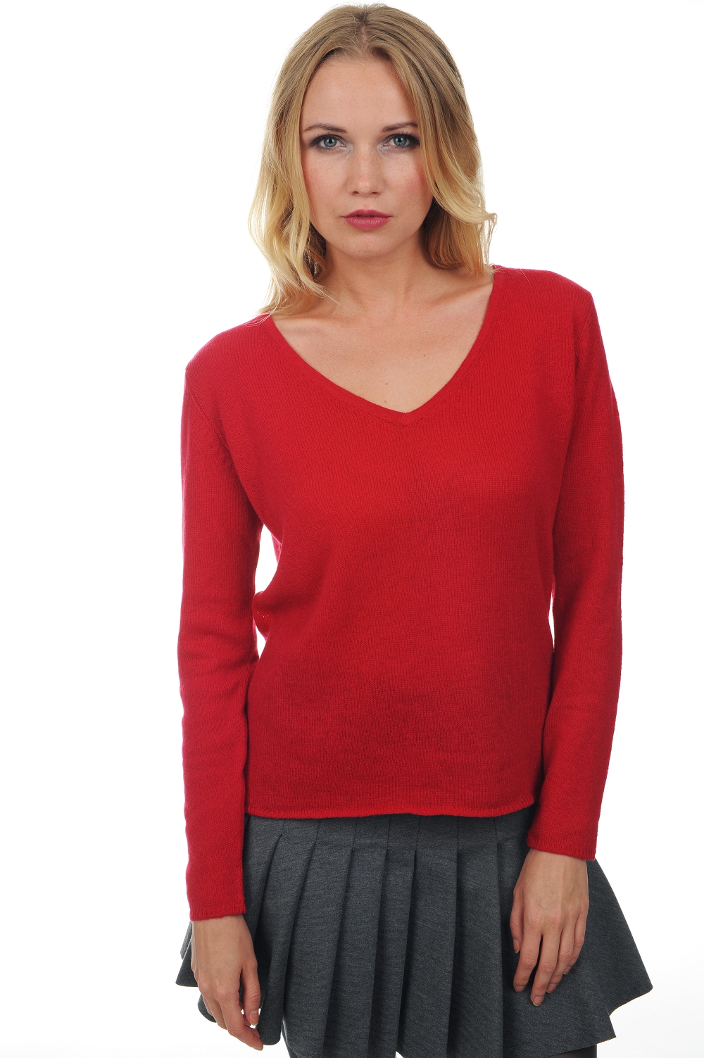Cashmere ladies basic sweaters at low prices flavie blood red m