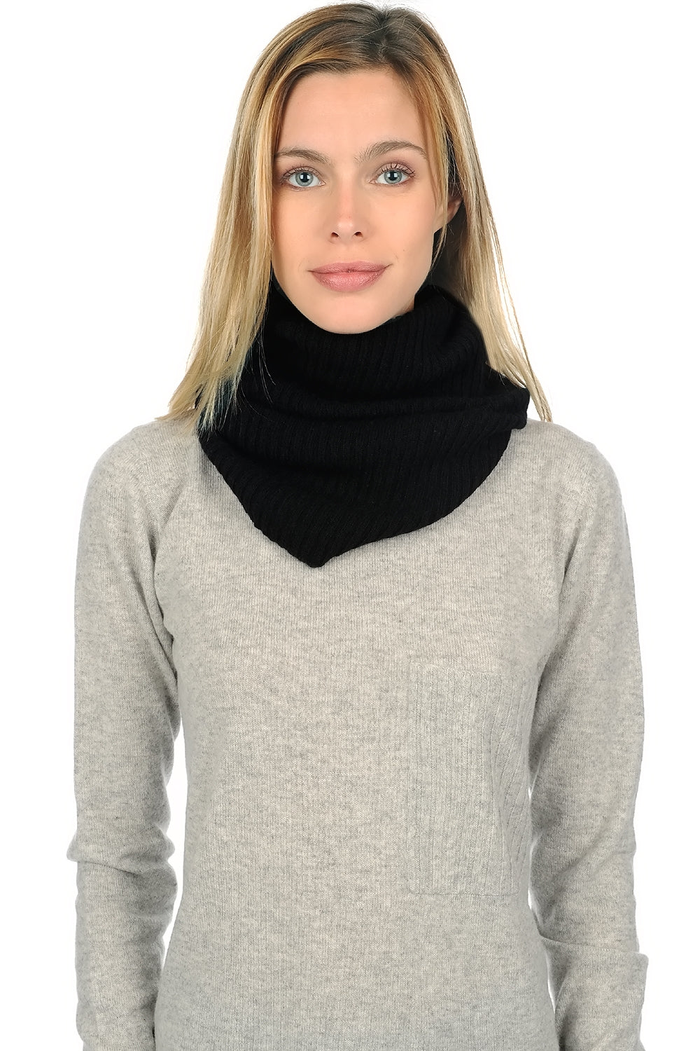 Cerise in cashmere for women - black - Mahogany