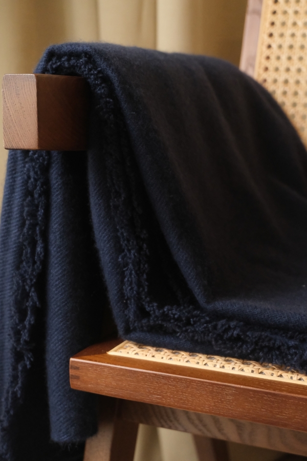 Cashmere accessories blanket toodoo plain xl 240 x 260 dark navy 240 x 260 cm