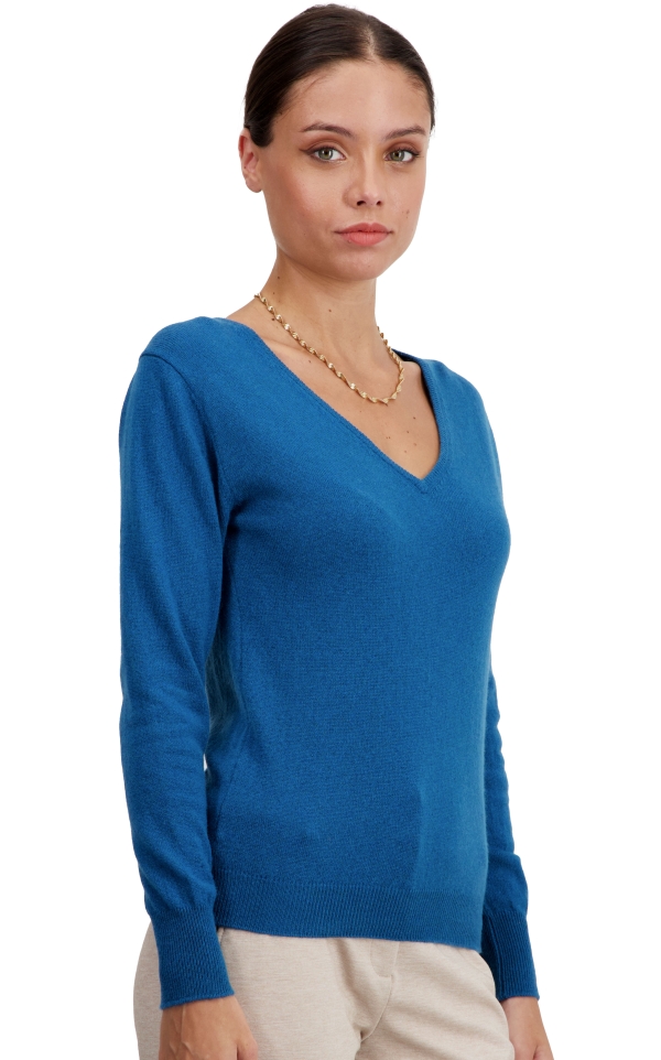 Cashmere ladies basic sweaters at low prices trieste first everglade s