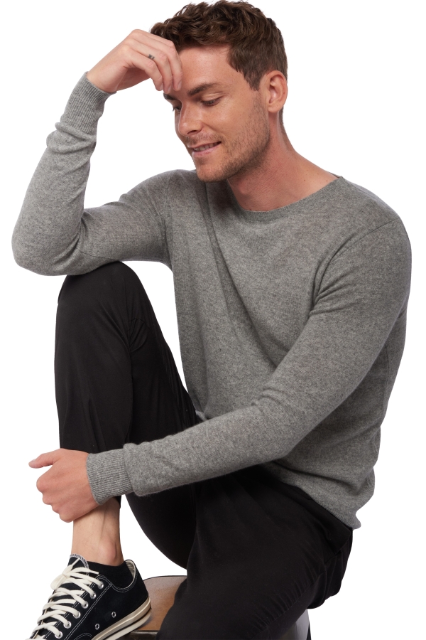 Cashmere men basic sweaters at low prices tao first light grey m