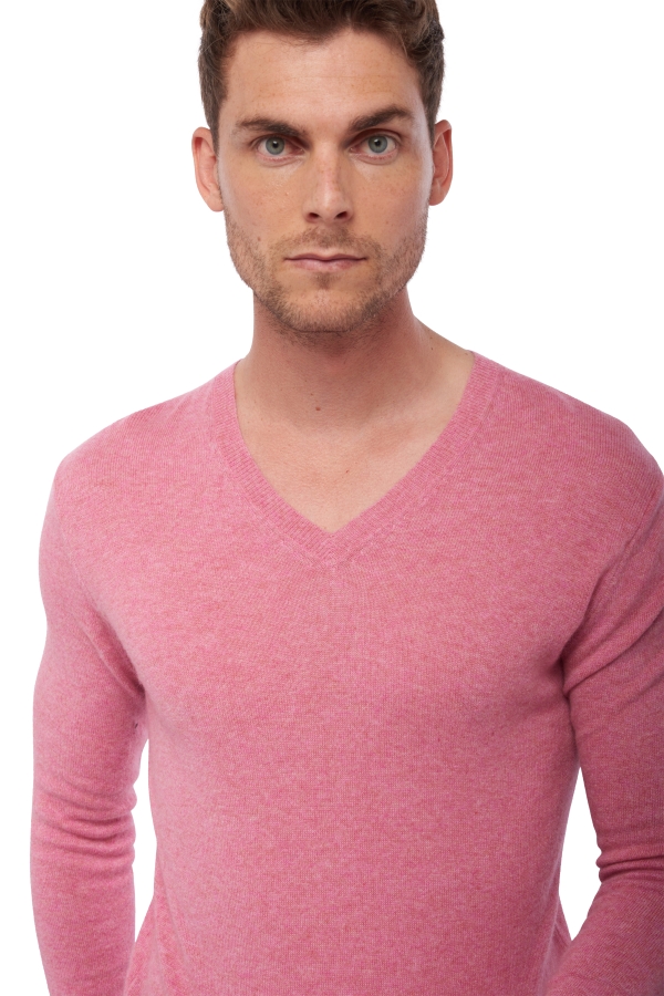 Cashmere men basic sweaters at low prices tor first carnation pink m