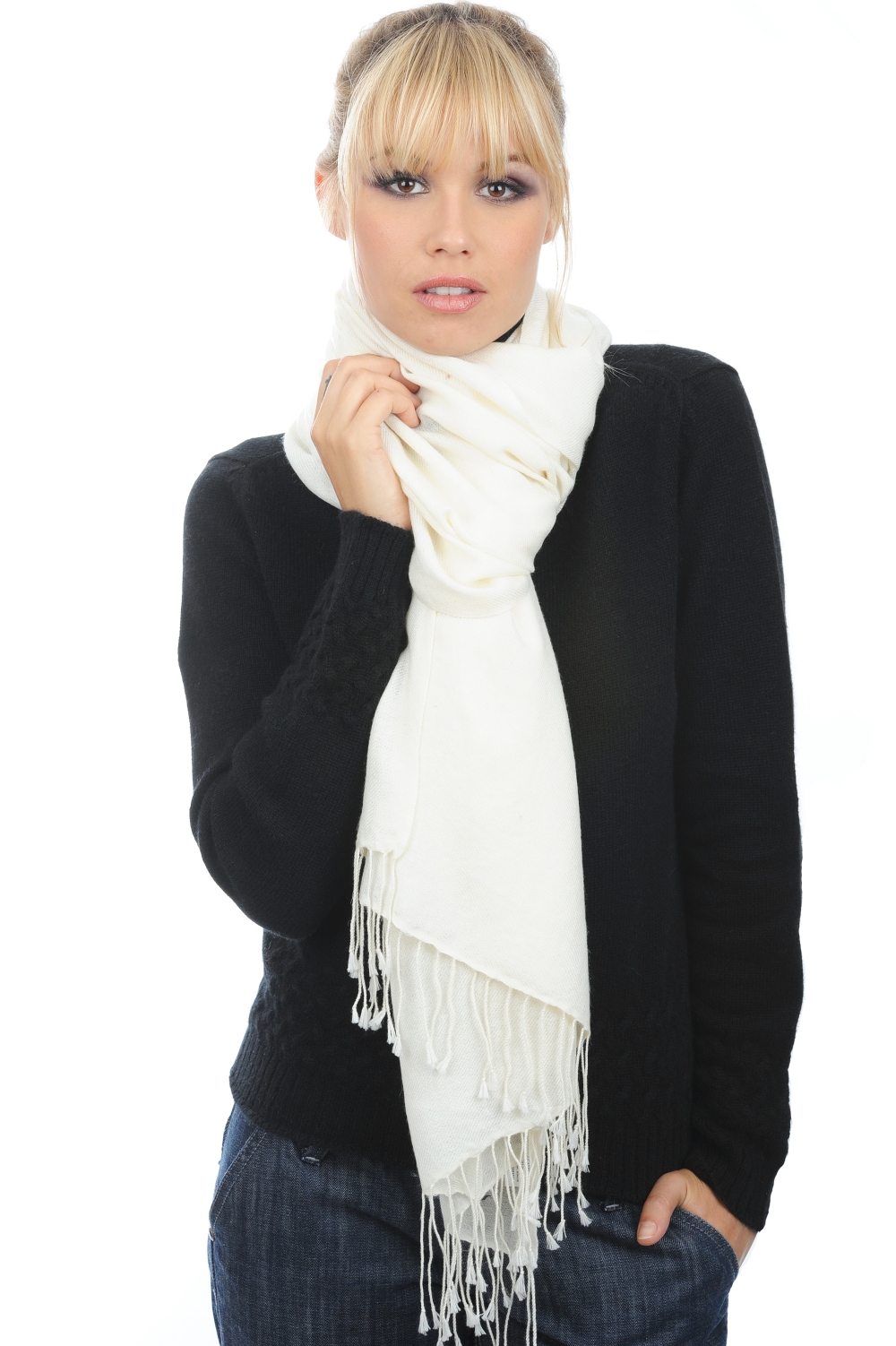 Cashmere accessories shawls diamant milk 201 cm x 71 cm